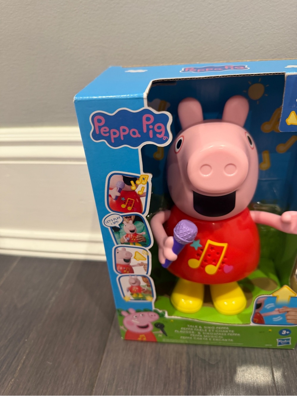 NWT Peppa Pig Singing Talk & Sing Figure with 50+ Sounds Phrases - Picture 2 of 7